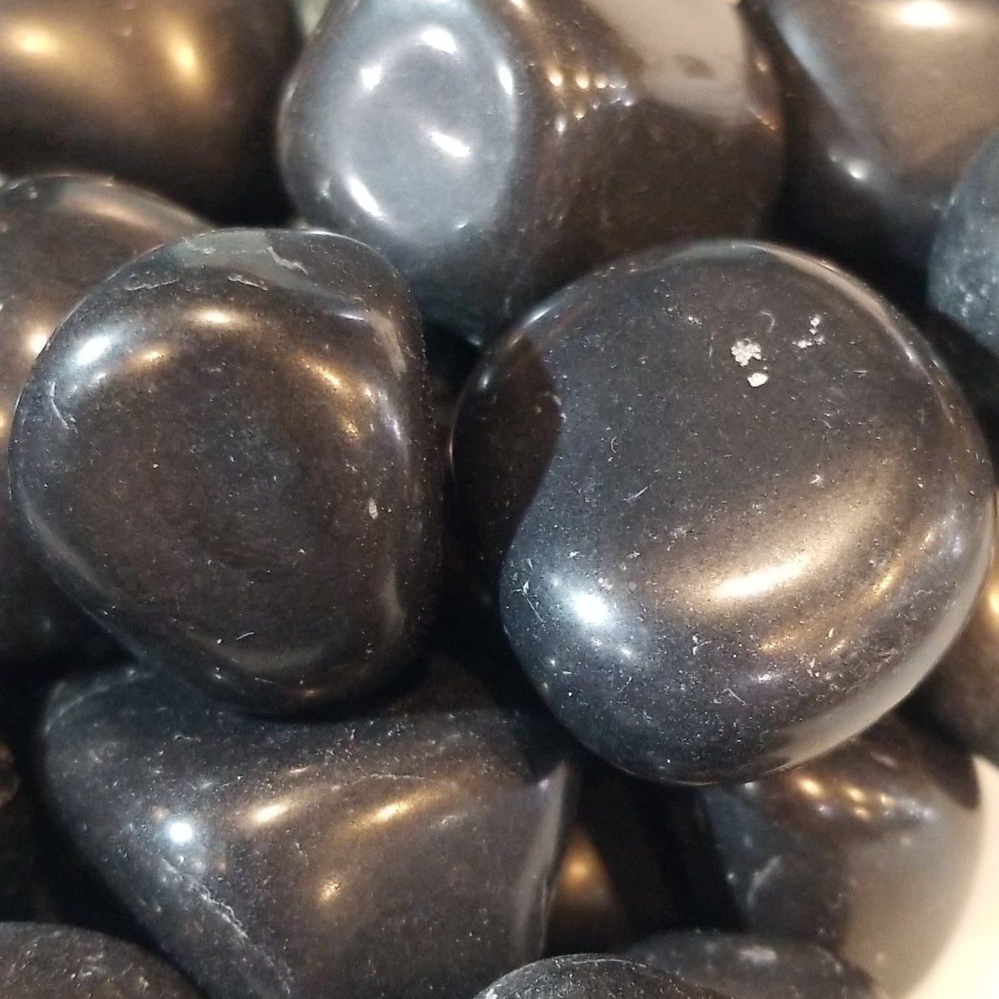 Black Tourmaline (Tumbled)